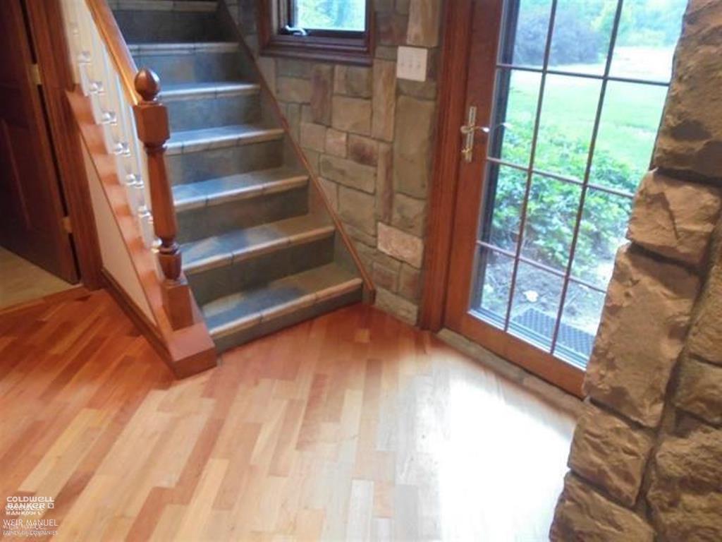 9187 Springborn Road Casco, MI 48064 - Photo 5 of 60