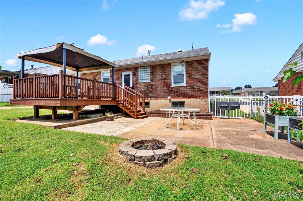 10940 Tesson Ferry Road St. Louis, MO 63123 - Photo 2 of 42