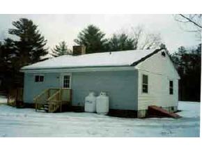 22 Andrews Road Tilton, NH 03276 - Photo 2 of 4