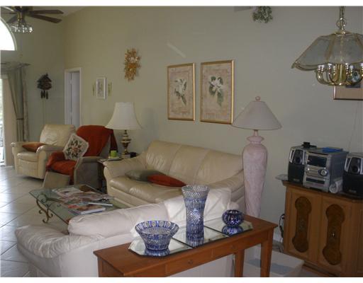 140 Paddock Lane Greenacres, FL 33413 - Photo 5 of 10 Additional Photo