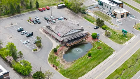 $825,000 | 4742 Gaywood Drive, Minnetonka, MN 55345