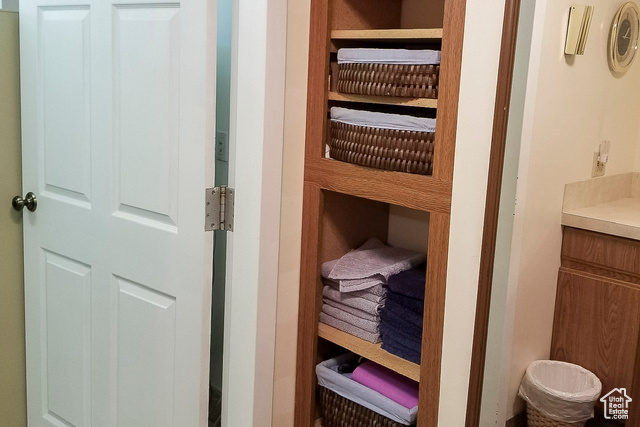 2855 South 1000 West Perry, UT 84302 - Photo 24 of 142 View of closet