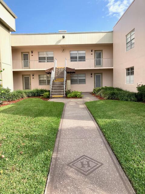 364 Capri H Delray Beach, FL 33484 - Photo 1 of 4 IMG_7705