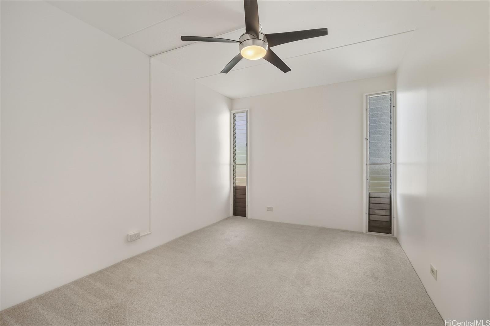 910 Ahana Street, Unit 308 Honolulu, HI 96814 - Photo 10 of 20 an empty room
