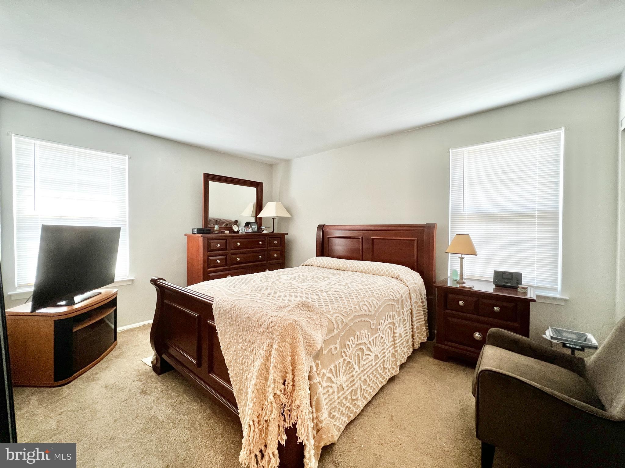 65 Farmhouse Road Sicklerville, NJ 08081 - Photo 11 of 15 Master Bedroom