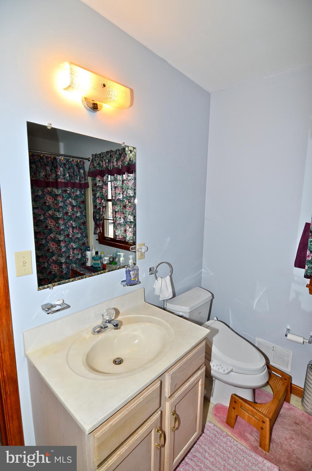 560 Broad Street Spring City, PA 19475 - Photo 18 of 33