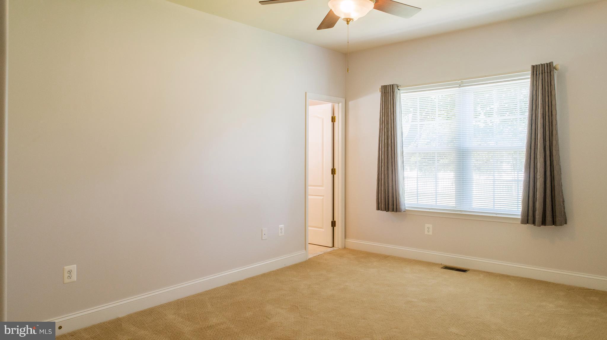 824 Andover Road Linthicum, MD 21090 - Photo 19 of 29 an empty room with a window