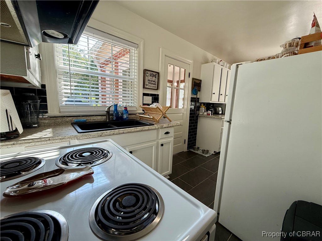 2266 Hayes Road Hayes, VA 23072 - Photo 12 of 23