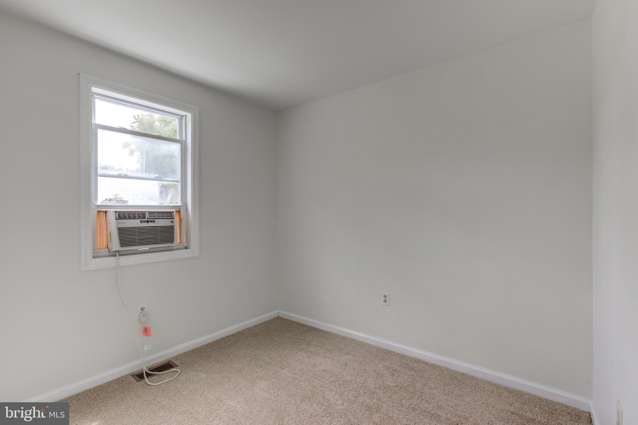 35 Front Street Palmyra, NJ 08065 - Photo 18 of 25 Bedroom 2