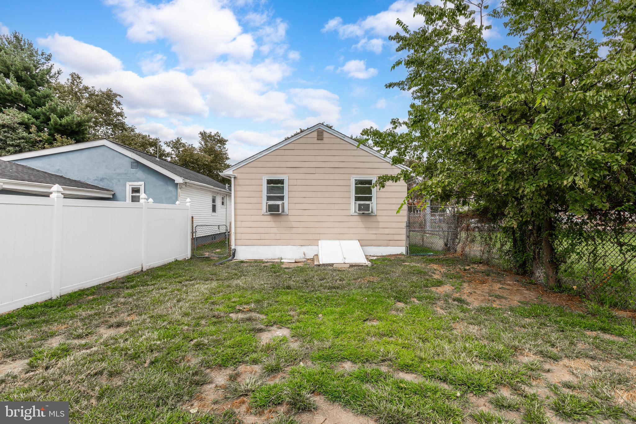 35 Front Street Palmyra, NJ 08065 - Photo 25 of 25 Backyard