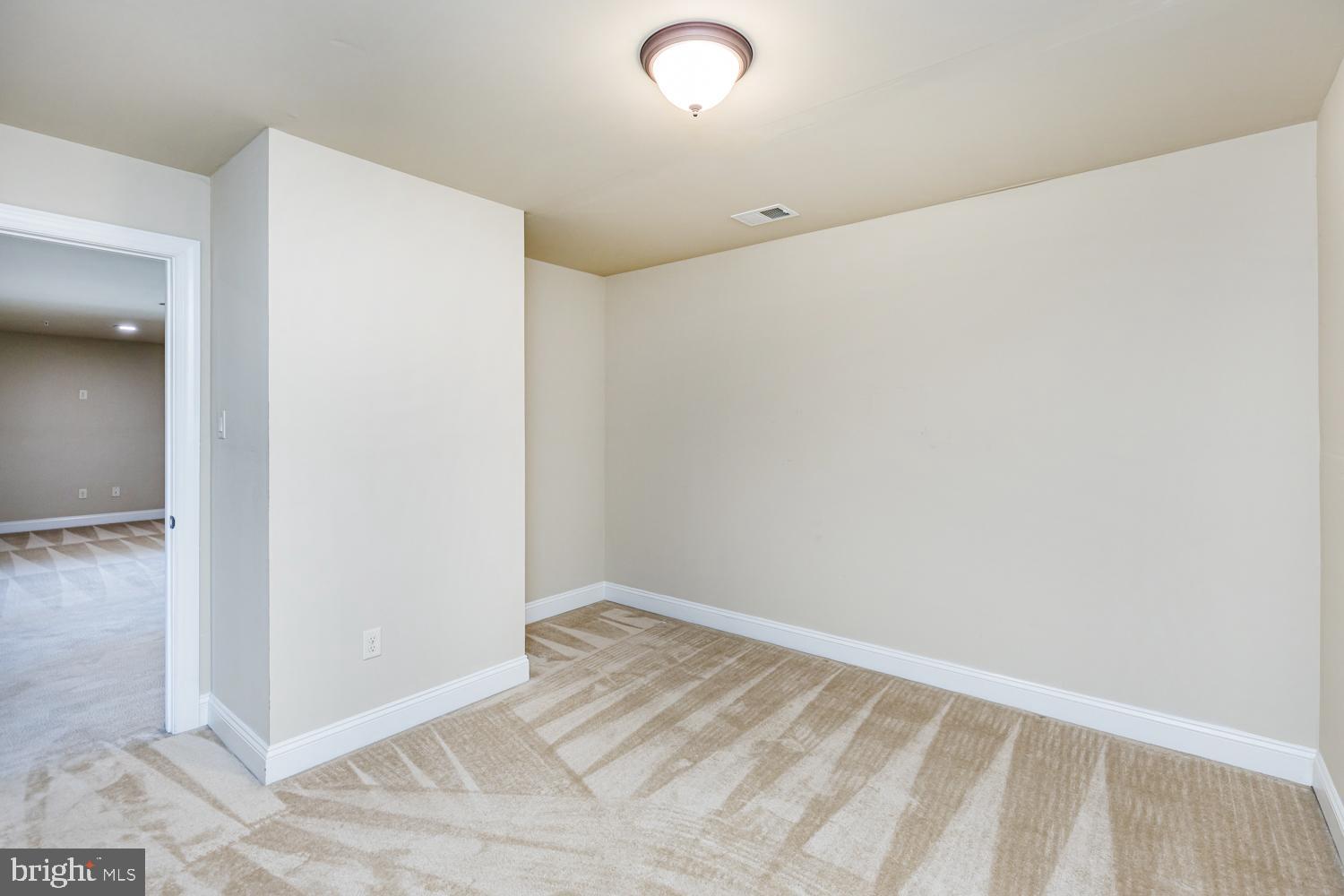 2605 Rockhampton Road Ellicott City, MD 21042 - Photo 44 of 75