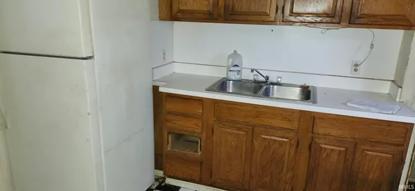 $124,900 | 814 Cassopolis Street, Elkhart, IN 46514