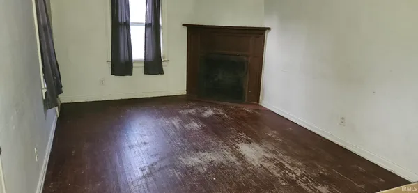 $124,900 | 814 Cassopolis Street, Elkhart, IN 46514