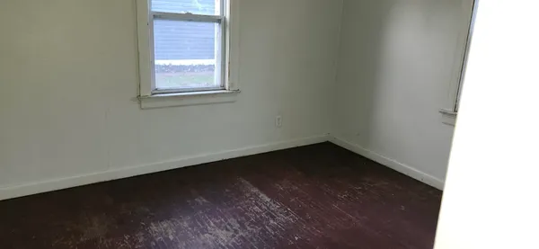 $124,900 | 814 Cassopolis Street, Elkhart, IN 46514