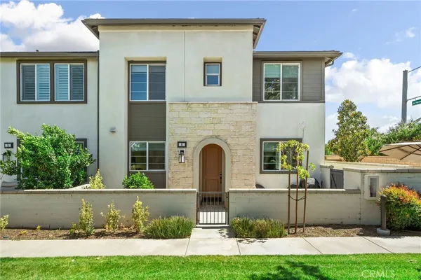 $599,889 | 3860 South Oasis Paseo, Unit 6, Ontario, CA 91761