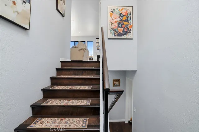 $680,000 | 2123 Temple Avenue, Signal Hill, CA 90755