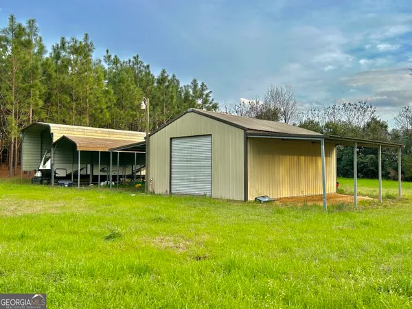 $680,000 | 668 10 Mile Road, Fitzgerald, GA 31750