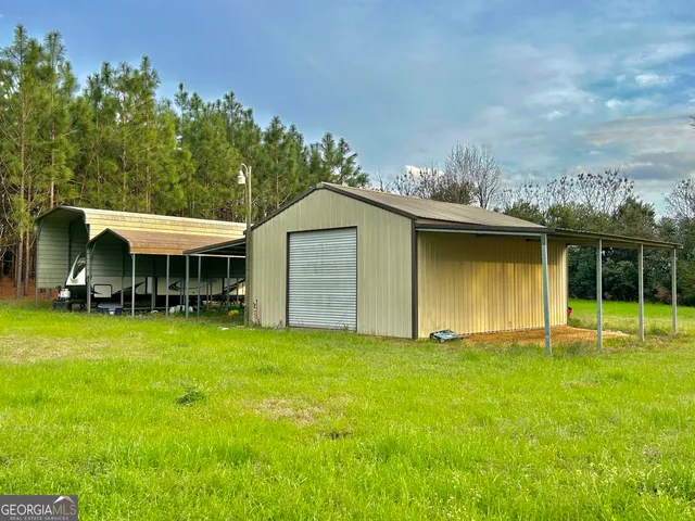 a house view with garden space