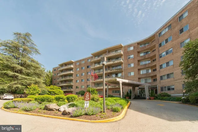 $175,000 | 100 West Avenue, Unit 211S, Jenkintown, PA 19046