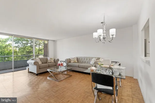 $175,000 | 100 West Avenue, Unit 211S, Jenkintown, PA 19046