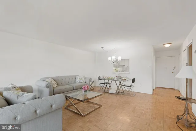 $175,000 | 100 West Avenue, Unit 211S, Jenkintown, PA 19046