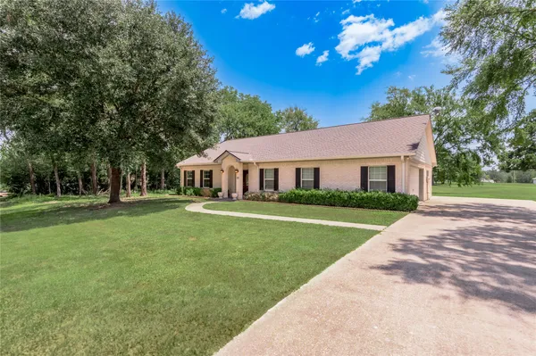 $265,000 | 22 Greenway Drive, Trinity, TX 75862