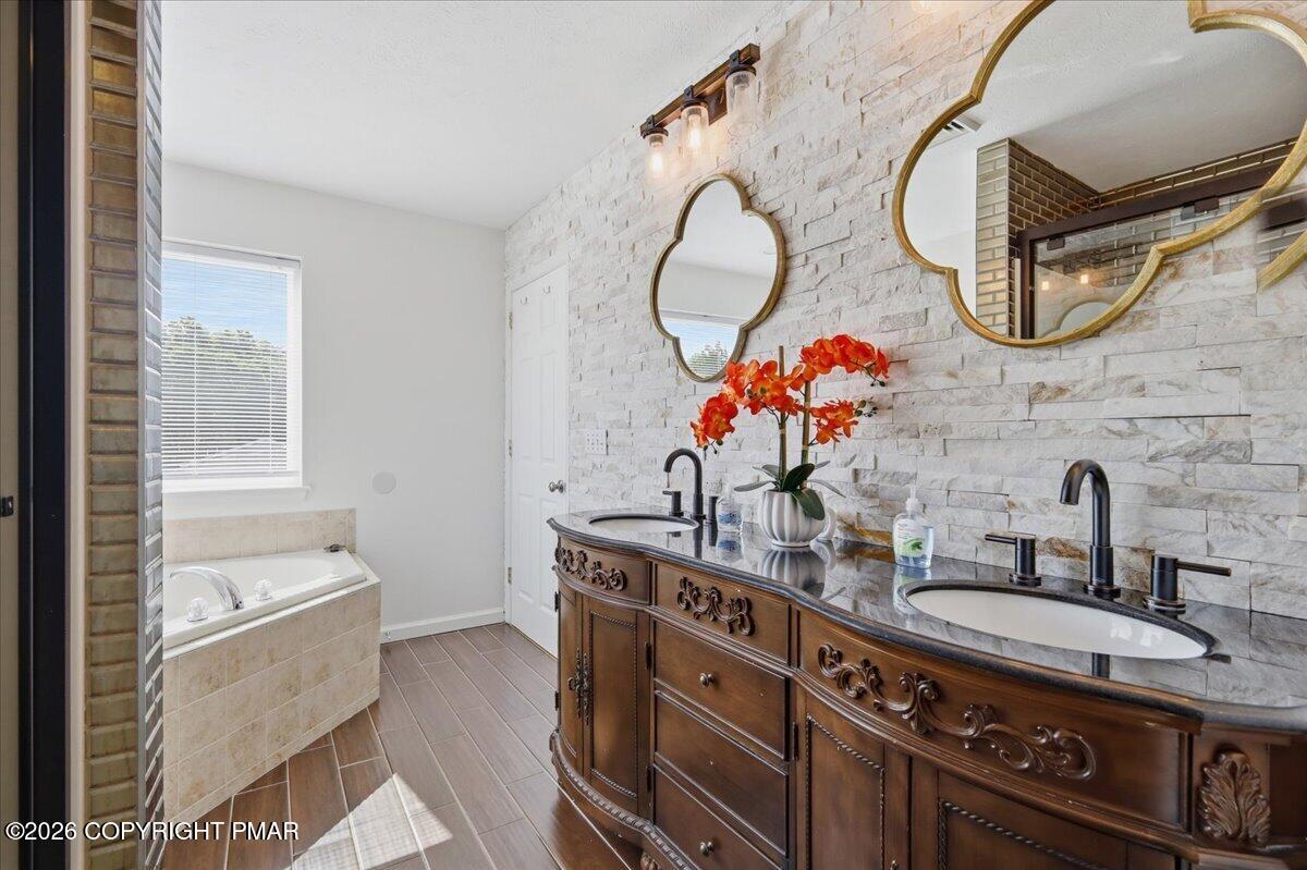 1091 Clover Road South Long Pond, PA 18334 - Photo 22 of 45 Primary Bathroom