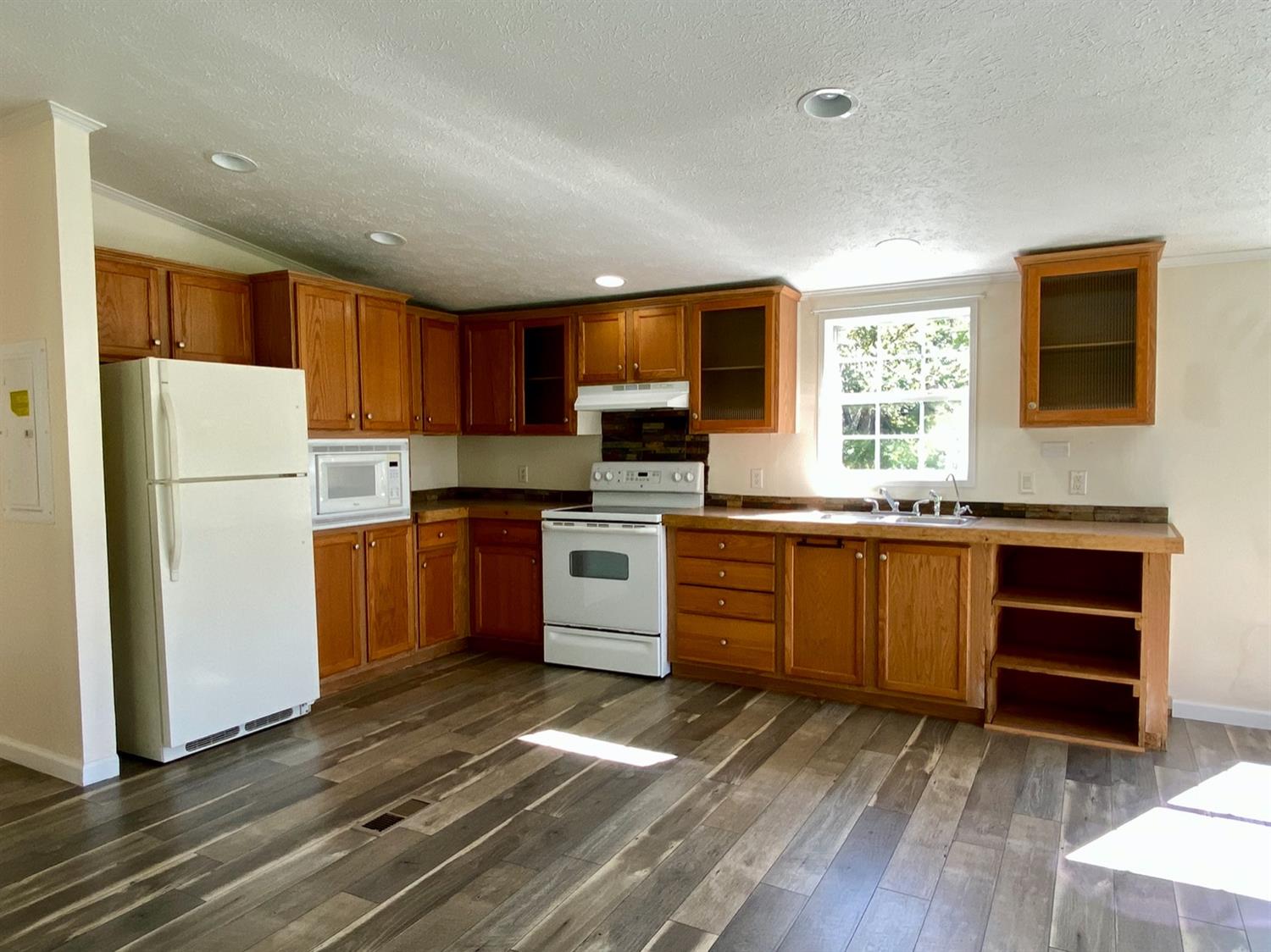 4673 Nelson Road Rising Sun, IN 47040 - Photo 4 of 39