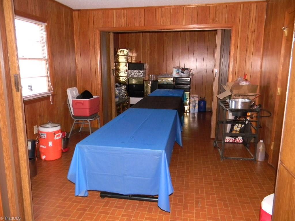 402 Cedar Street High Point, NC 27260 - Photo 12 of 27 Gallery Image 12