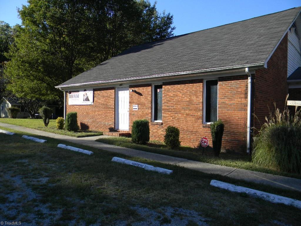 402 Cedar Street High Point, NC 27260 - Photo 5 of 27 Gallery Image 5