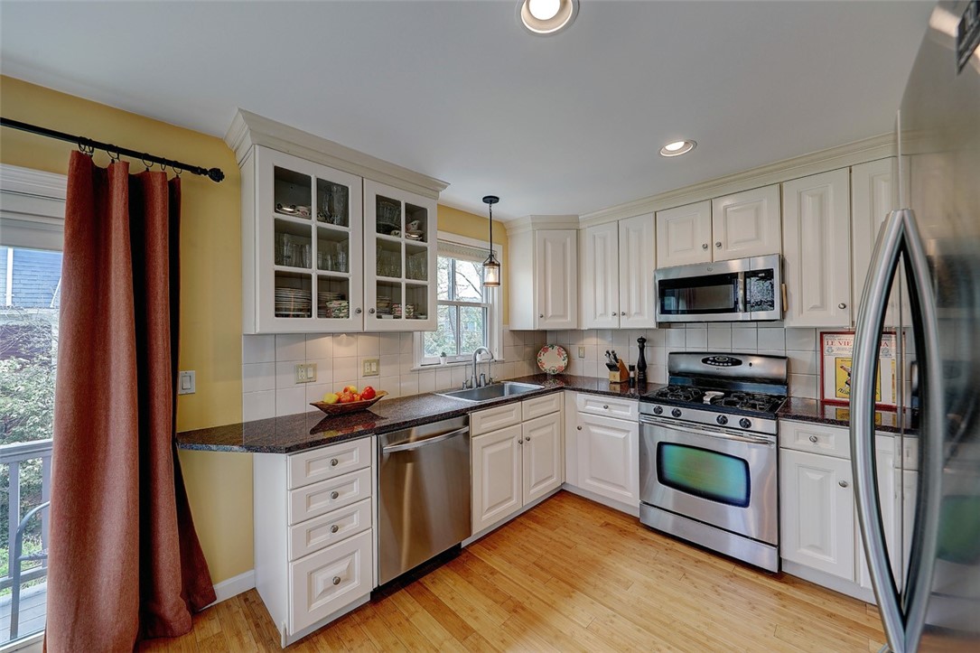 125 Prospect Street, Unit 1 Providence, RI 02906 - Photo 16 of 42