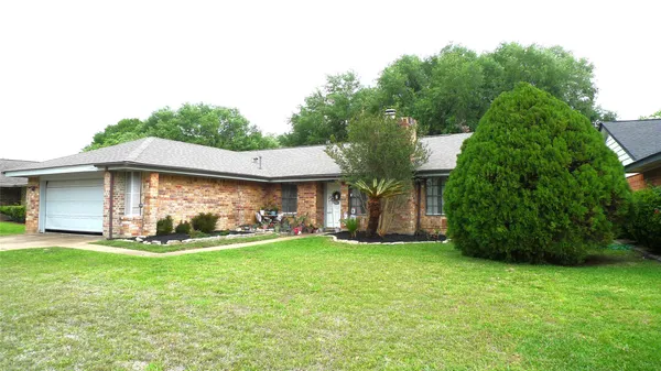 $1,795 | 15406 Ensenada Drive, Houston, TX 77083