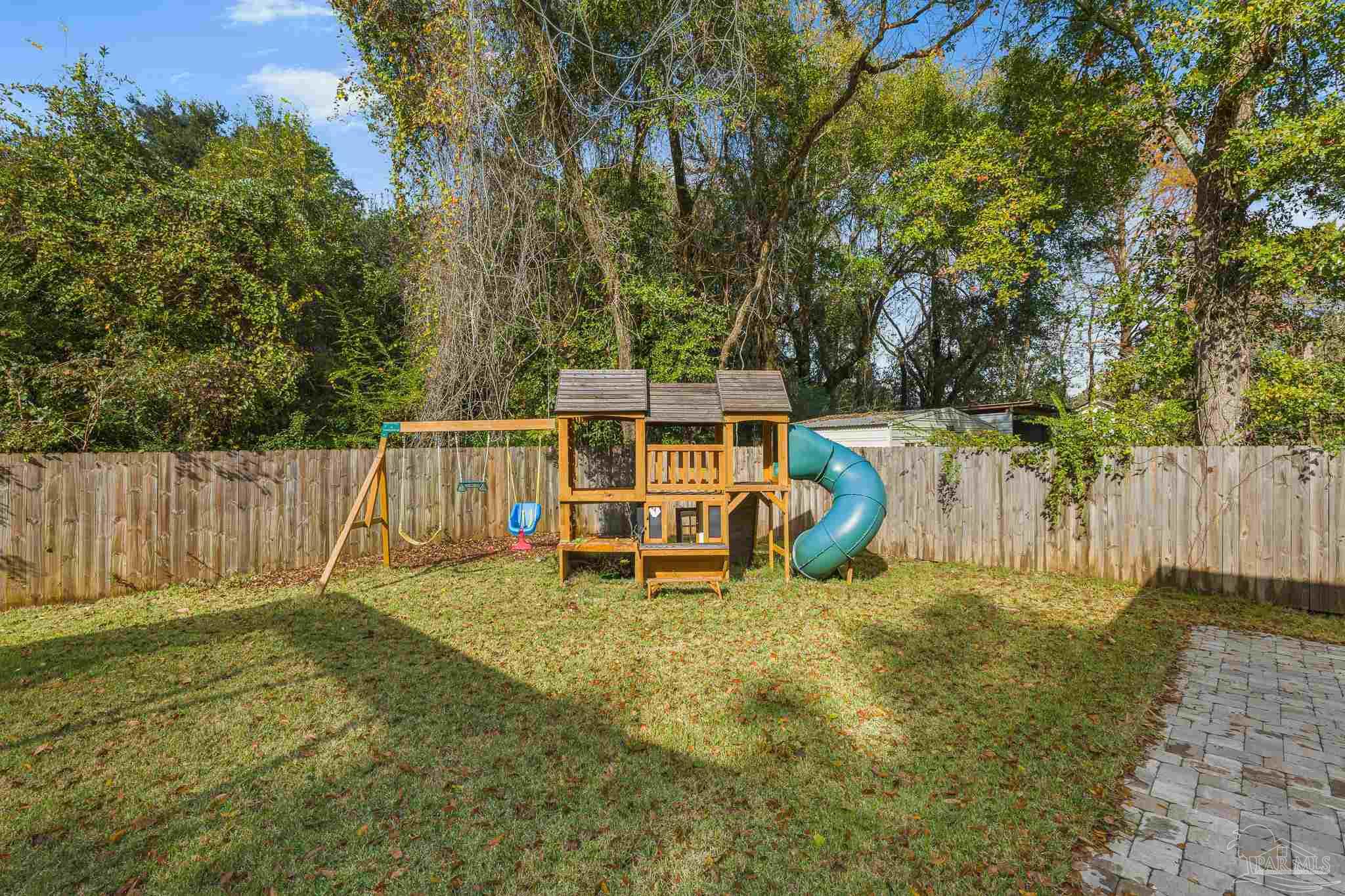 6245 Muldoon Road Pensacola, FL 32526 - Photo 39 of 44 a view of a house with backyard
