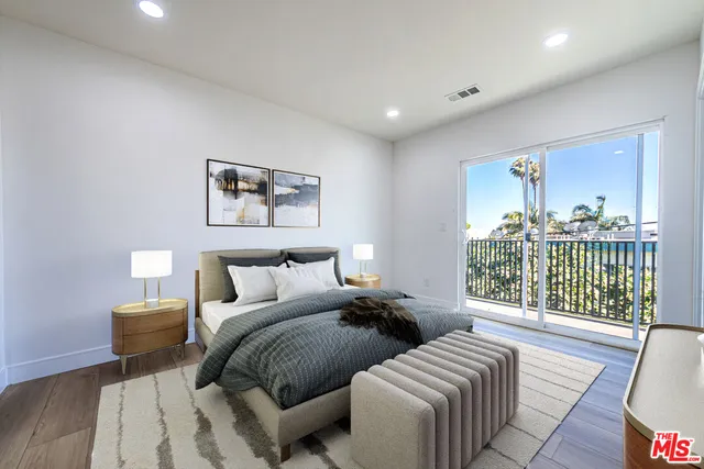 $4,578 | 5436 Romaine Street, Unit 1/2, Los Angeles, CA 90038