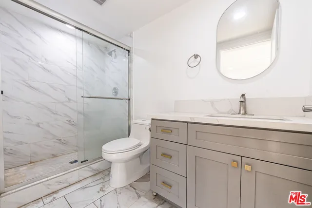 $4,578 | 5436 Romaine Street, Unit 1/2, Los Angeles, CA 90038