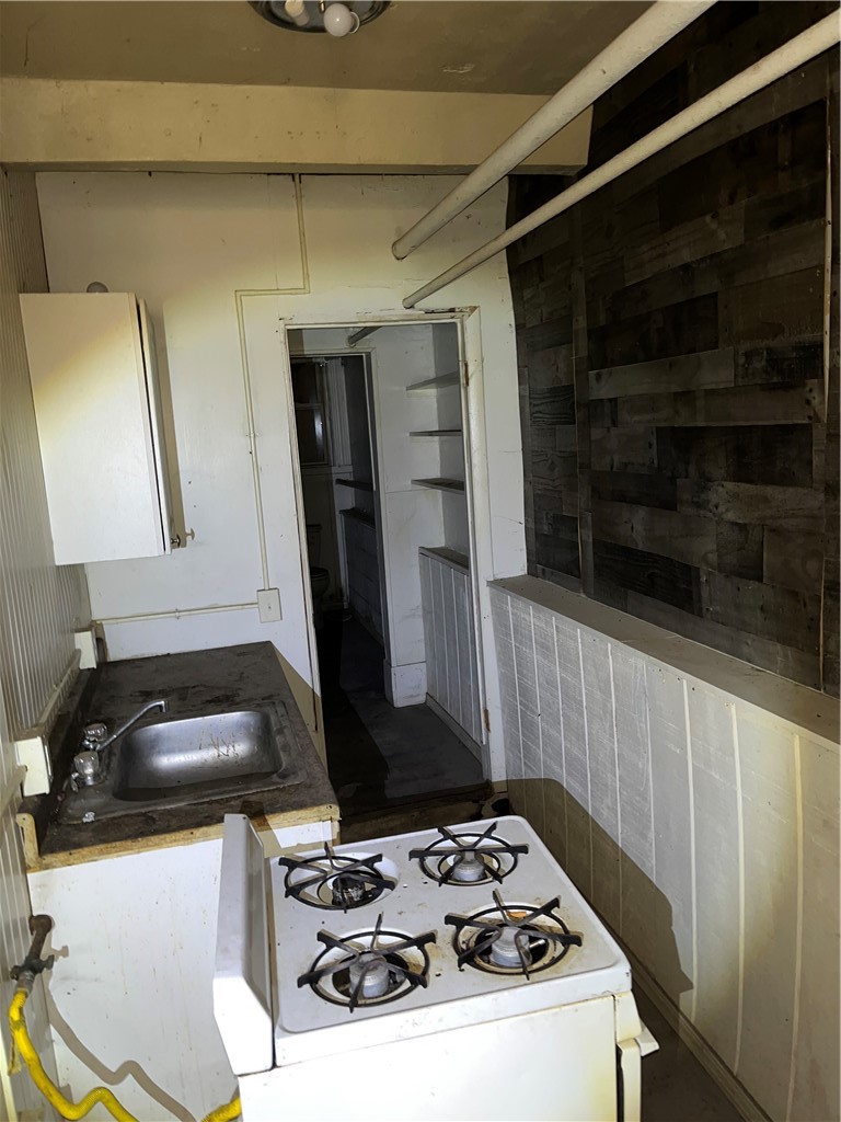 1344 Dewey Avenue, Unit 1342 Rochester, NY 14613 - Photo 32 of 39