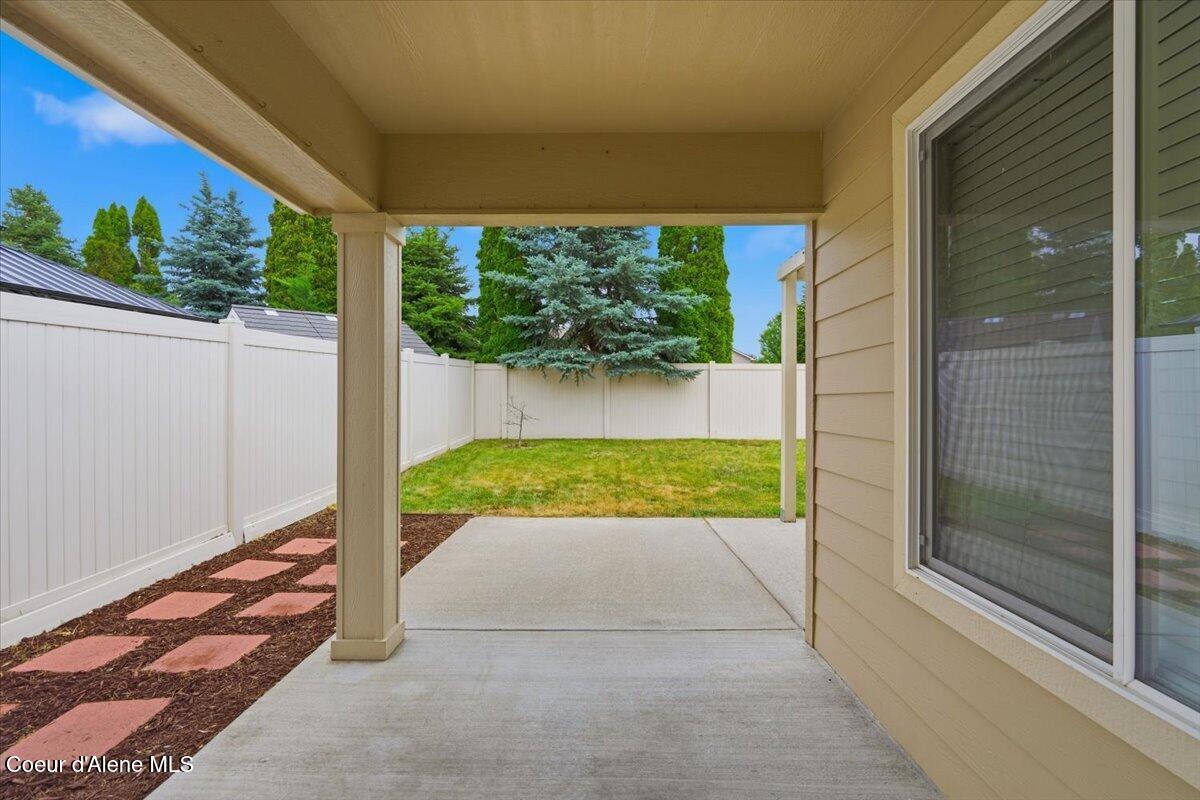 6208 Cornwall Street Coeur D'Alene, ID 83815 - Photo 29 of 33 29-Patio