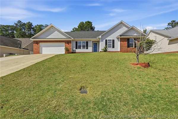 $266,000 | 800 Bramblegate Road, Hope Mills, NC 28348