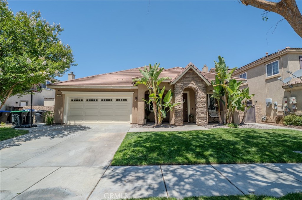 1895 Silver Drop Lane Hemet, CA 92545 - Photo 2 of 50 Front of home