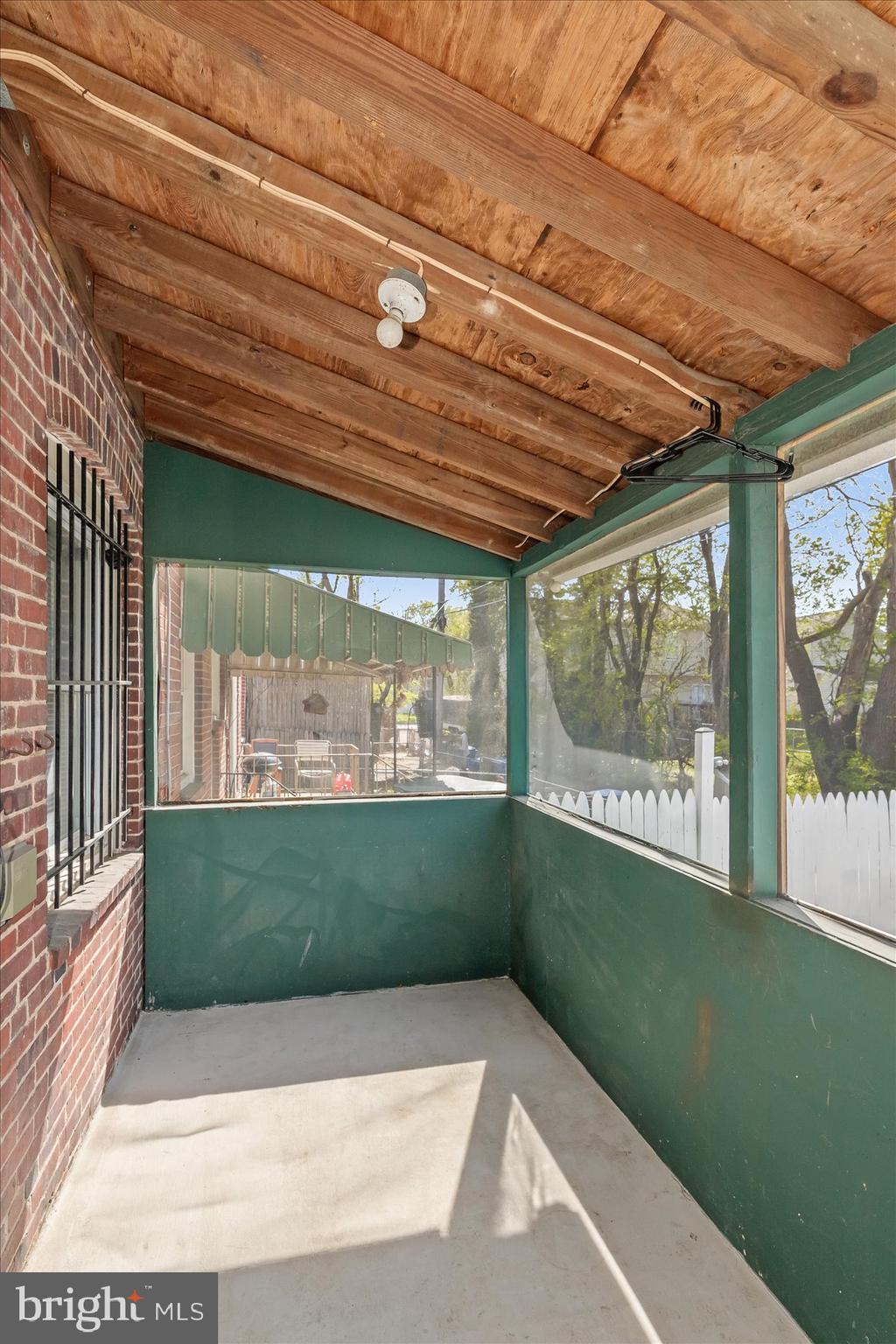 3720 St Victor Street Baltimore, MD 21225 - Photo 17 of 41 a view of outdoor space