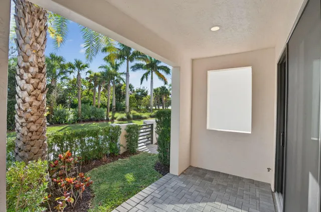 $6,100 | 12510 Cross Pointe Drive, Palm Beach Gardens, FL 33418