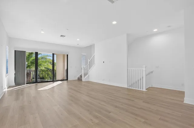 $6,100 | 12510 Cross Pointe Drive, Palm Beach Gardens, FL 33418