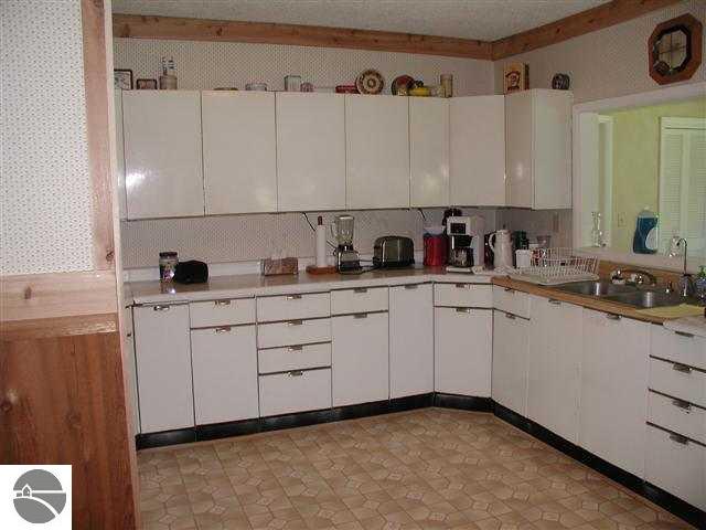 8570 Worden Road Beulah, MI 49617 - Photo 3 of 9 1671648-2.JPG