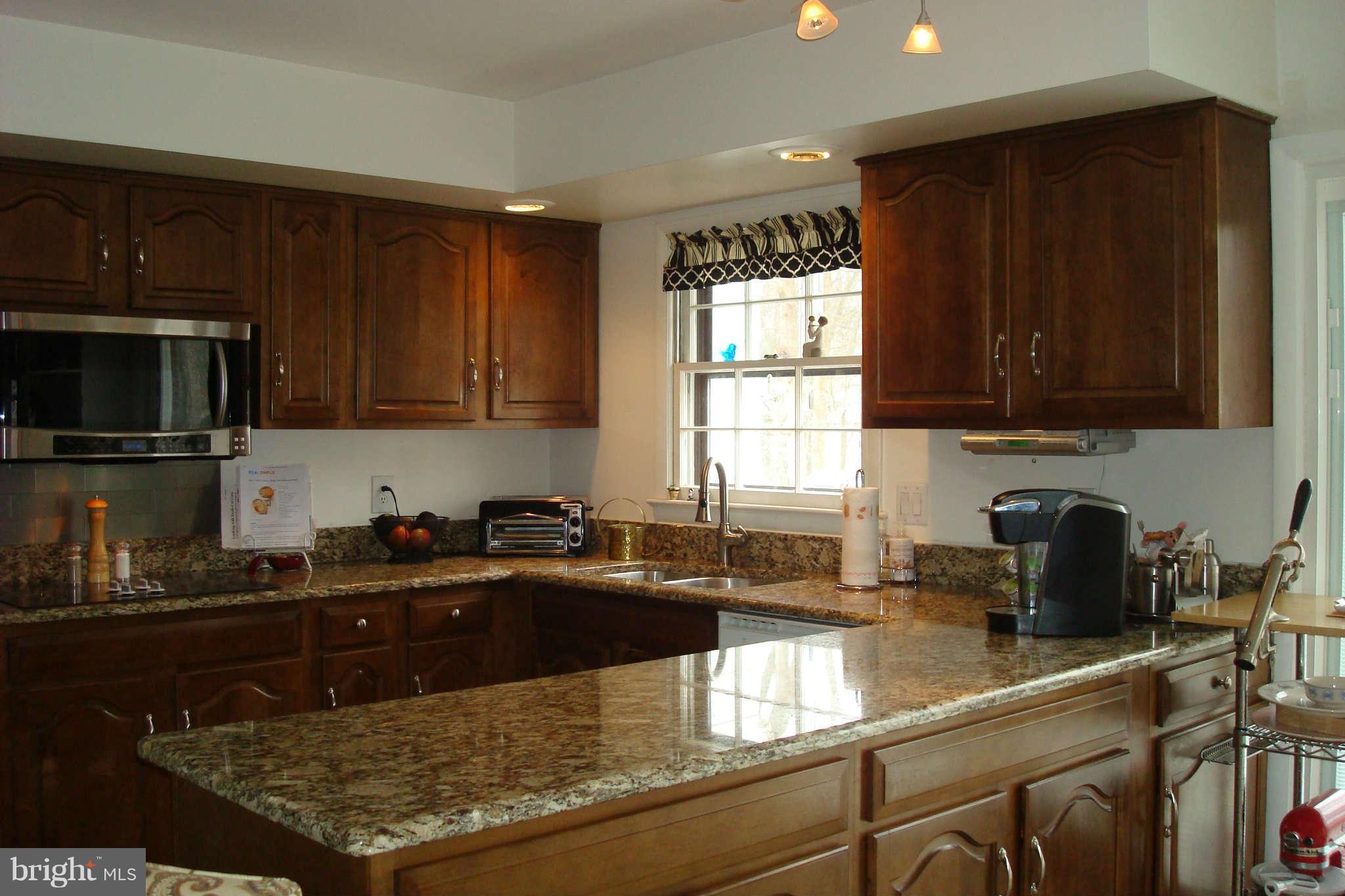 5004 Pheasant Ridge Road Fairfax, VA 22030 - Photo 2 of 29 Kitchen