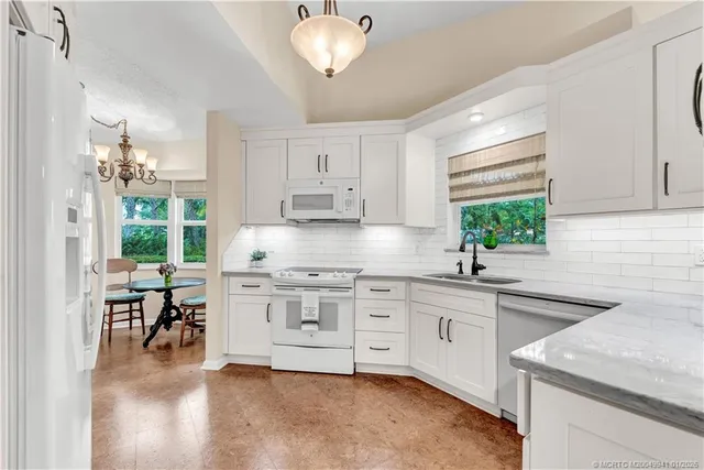 $435,000 | 2437 Southwest Foxpoint Trail, Palm City, FL 34990