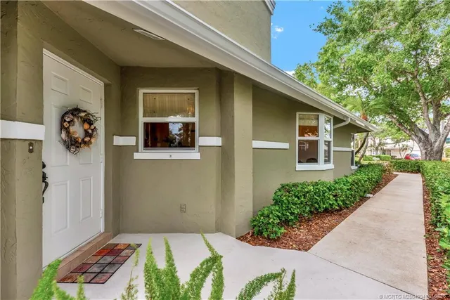 $435,000 | 2437 Southwest Foxpoint Trail, Palm City, FL 34990