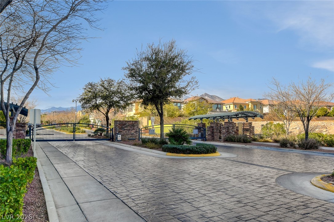 11739 Longworth Road Las Vegas, NV 89135 - Photo 4 of 37