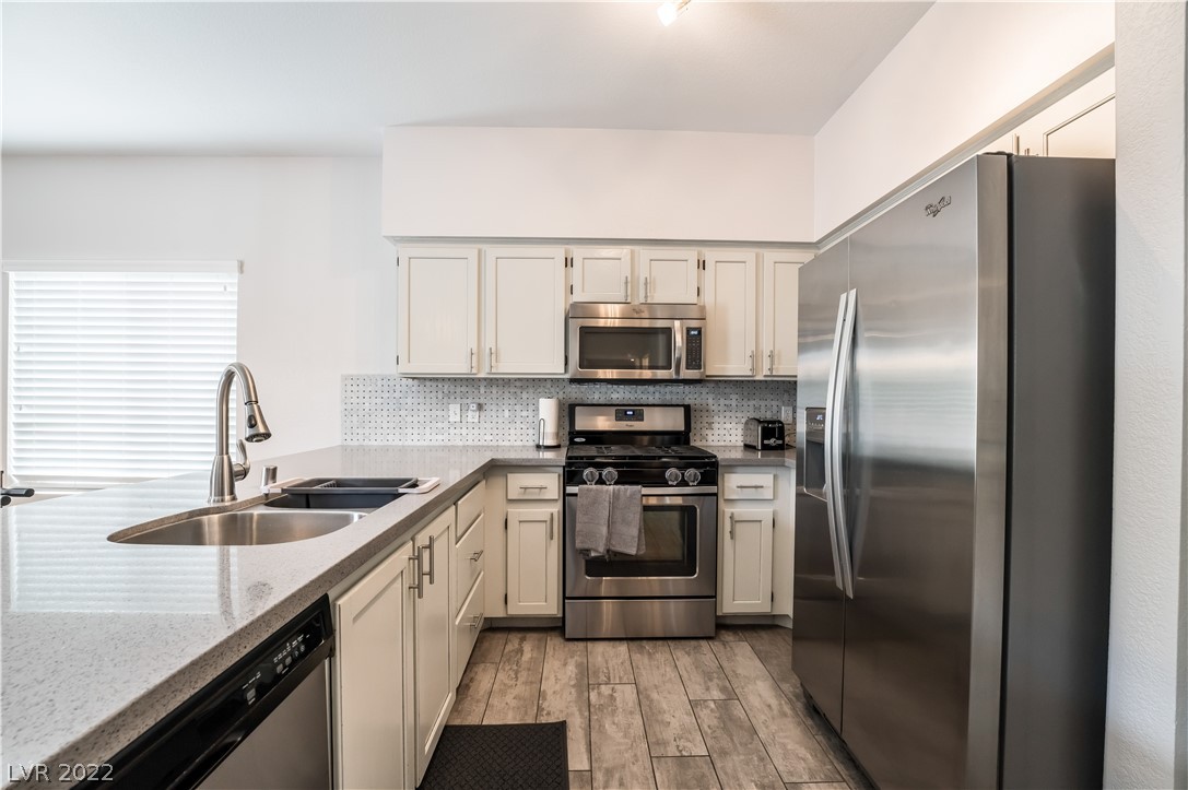2308 Loggerhead Road Las Vegas, NV 89117 - Photo 17 of 41