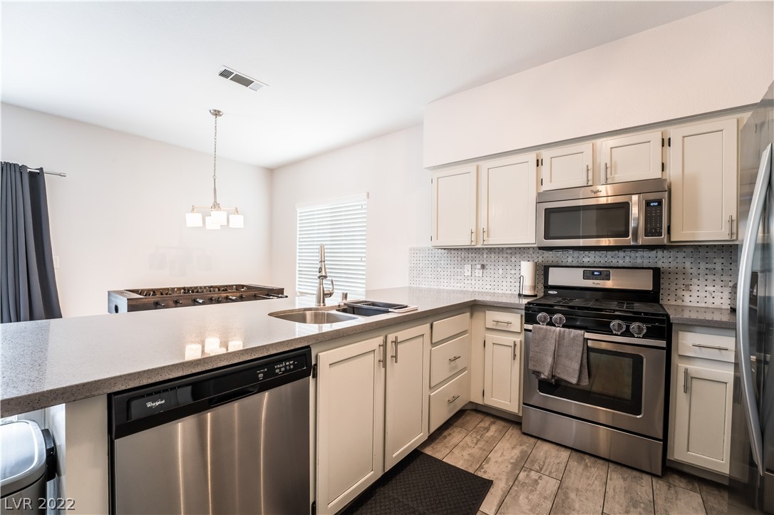 2308 Loggerhead Road Las Vegas, NV 89117 - Photo 18 of 41
