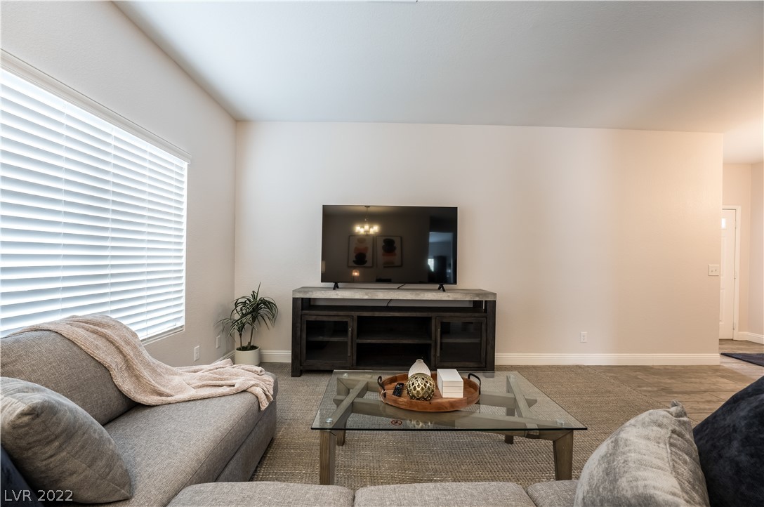 2308 Loggerhead Road Las Vegas, NV 89117 - Photo 8 of 41
